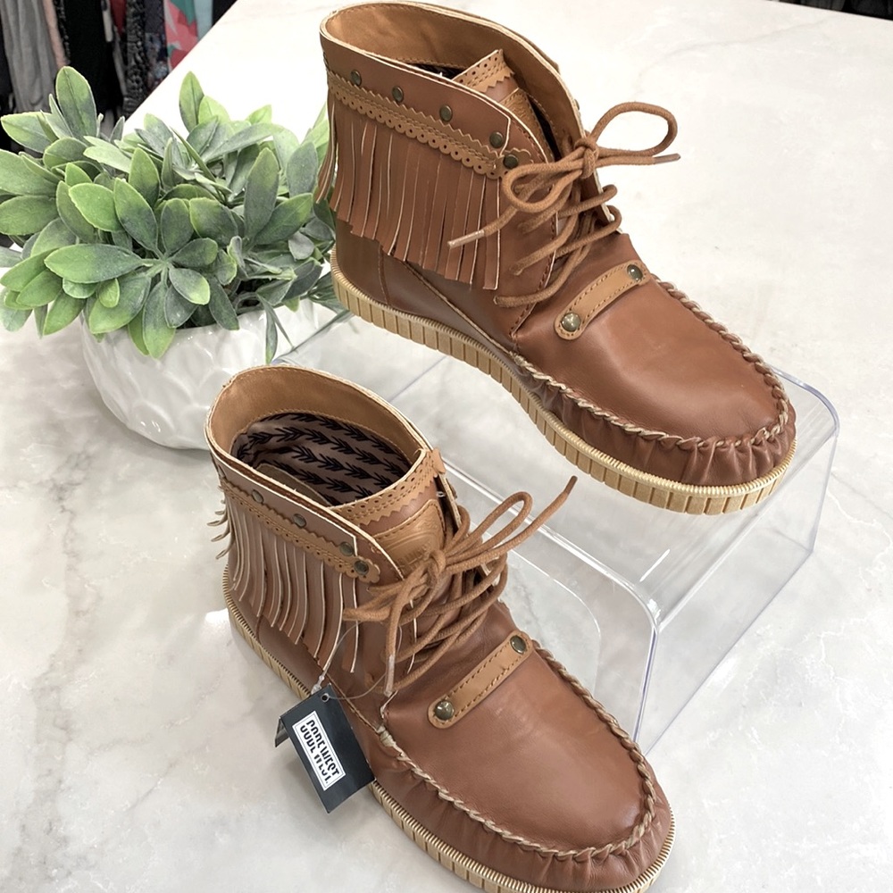 Code West, New w/tags, Western Shoes w/fringes.